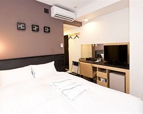 NearBy Hotel