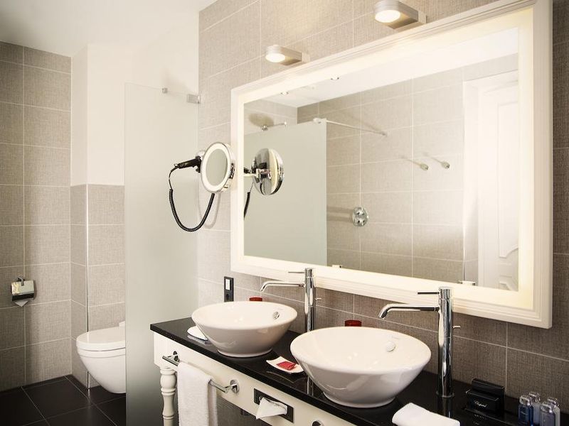 Hotel Photo 9