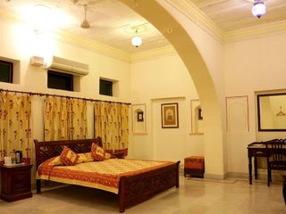 Фото отеля Dev Niwas - Heritage Hotel