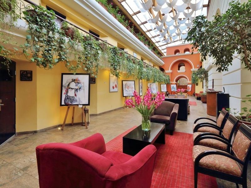 Hotel Photo 8