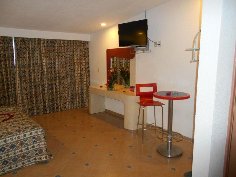 Hotel Photo 12