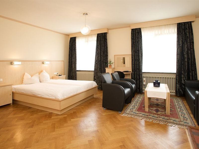 Hotel Photo 1