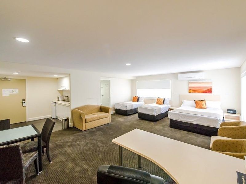 Hotel Photo 6