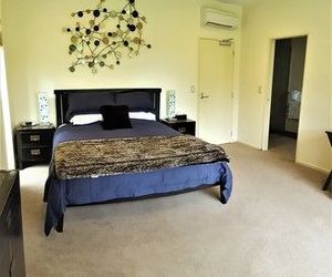 Maple Lodge Luxury Bed & Breakfast Wanaka New Zealand
