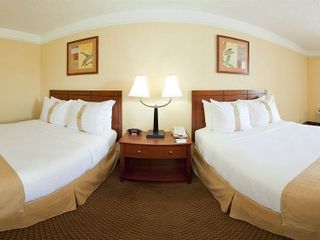 Фото отеля Holiday Inn Ponce & El Tropical Casino, an IHG Hotel