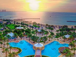 Фото отеля InterContinental Doha Beach & Spa, an IHG Hotel