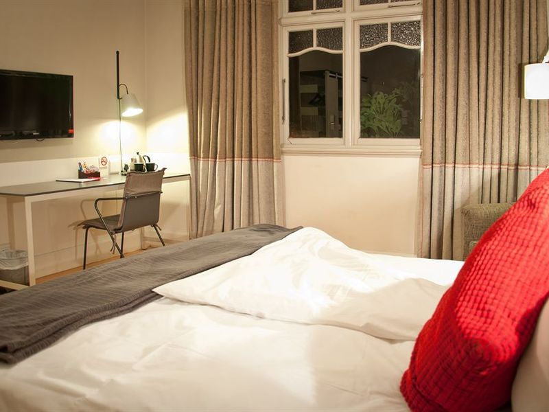 Hotel Photo 1