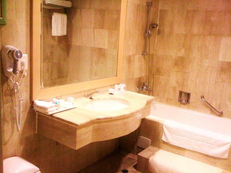 Hotel Photo 12