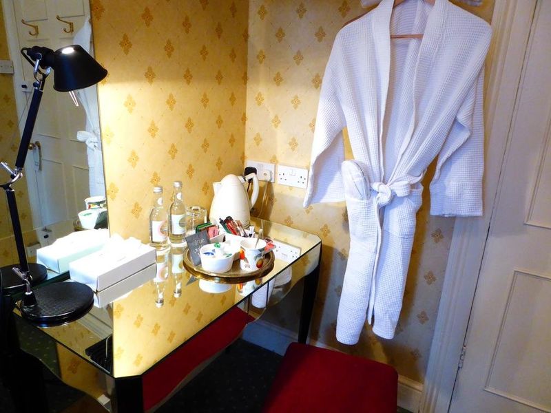 Hotel Photo 6