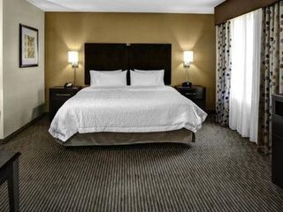 Hotel pic Hampton Inn and Suites Bakersfield / Highway 58