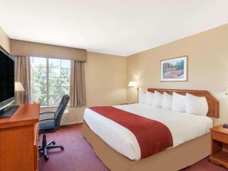 Hotel pic Ramada by Wyndham Fresno Northwest