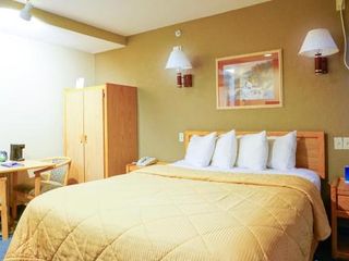 Hotel pic Lamplighter Inn & Suites