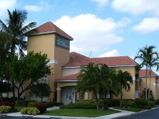 Фото отеля Extended Stay America Suites - Boca Raton - Commerce