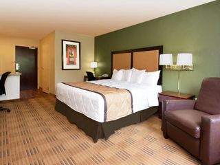 Фото отеля Extended Stay America Suites - St Petersburg - Clearwater - Executive 
