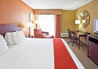 Отзывы Holiday Inn Express Hotel Clearwater East — ICOT Center, 2 звезды