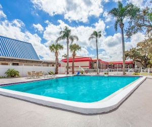 Super 8 by Wyndham Clearwater/US Hwy 19 N Clearwater United States