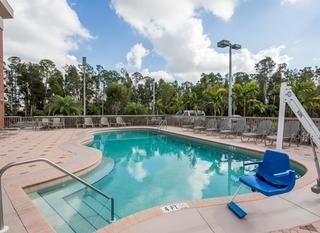 Hotel pic Days Inn & Suites by Wyndham Fort Myers Near JetBlue Park