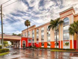 Фото отеля Best Western Fort Myers Inn and Suites