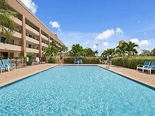 Hotel pic Super 8 by Wyndham Fort Myers