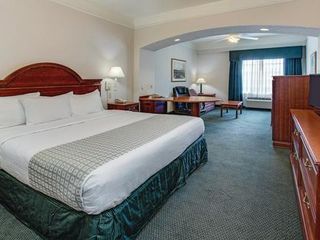 Hotel pic La Quinta by Wyndham Fort Myers Airport