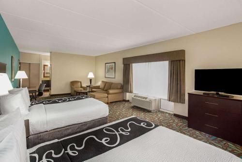 La Quinta by Wyndham Sarasota – I75