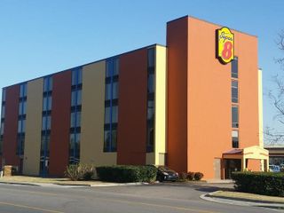 Hotel pic Super 8 by Wyndham Myrtle Beach/Market Common Area