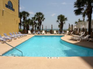 Hotel pic Sun N Sand Resort