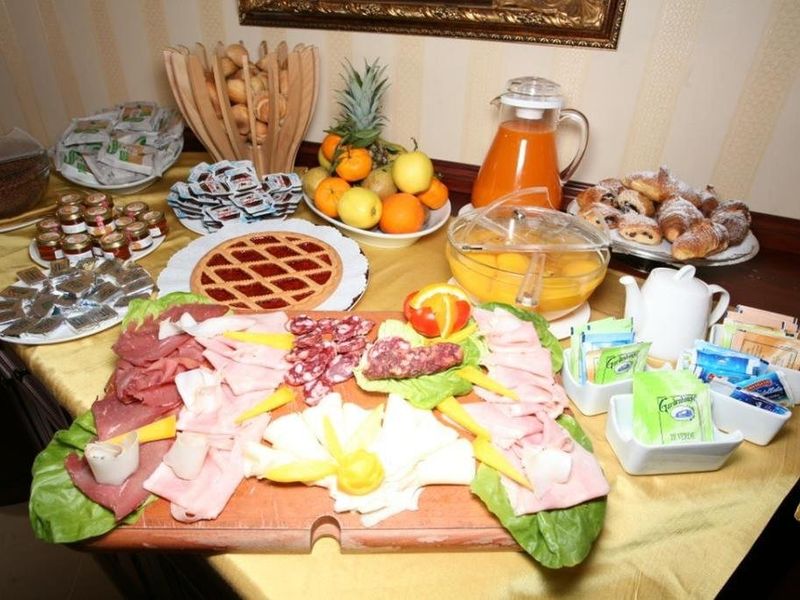 Hotel Photo 11