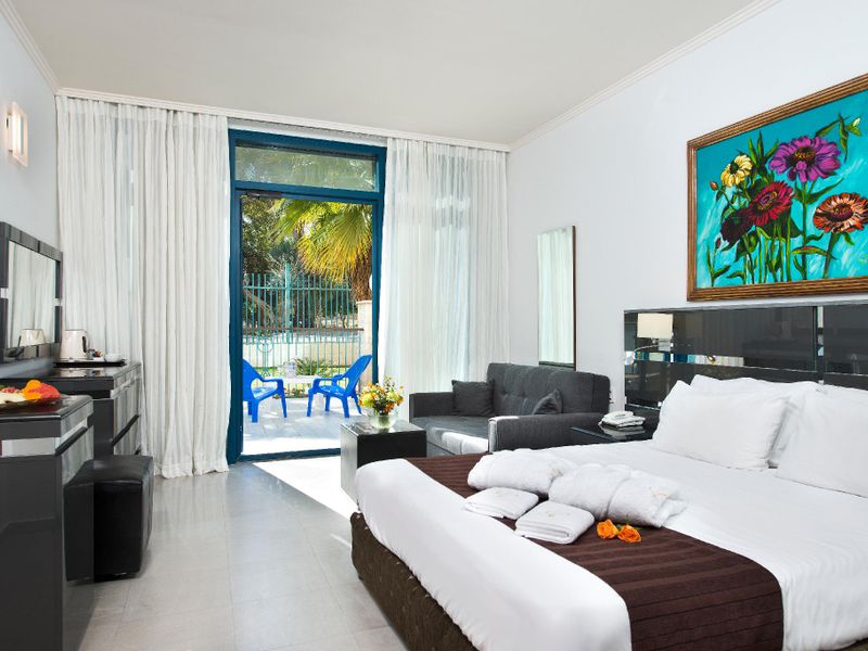 Hotel Photo 9