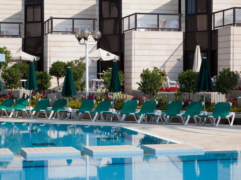 Hotel Photo 1