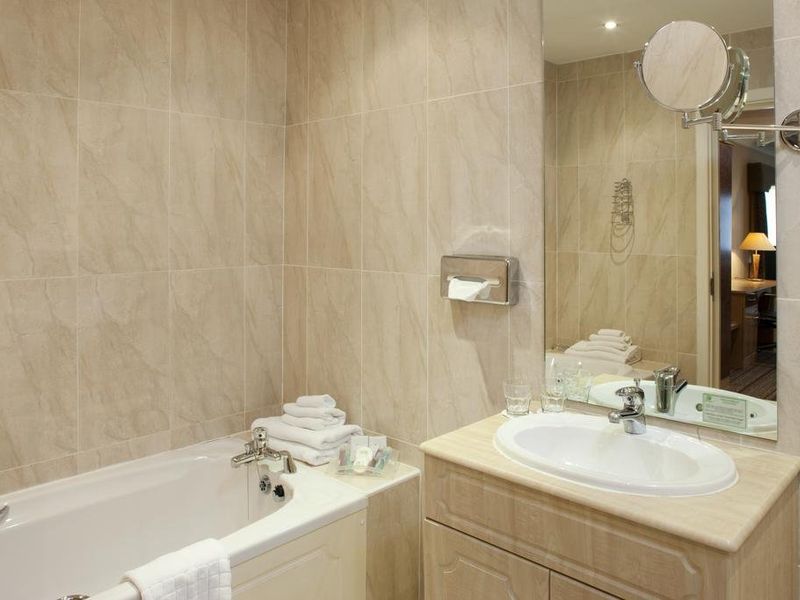 Hotel Photo 7