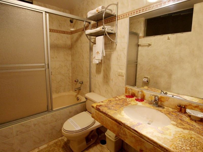 Hotel Photo 11