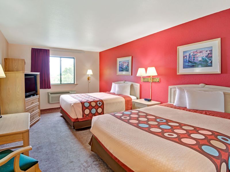 Hotel Photo 1