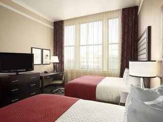 Hotel pic Embassy Suites Saint Louis - Downtown