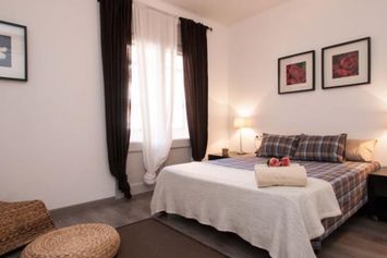Eixample Provenza Apartments