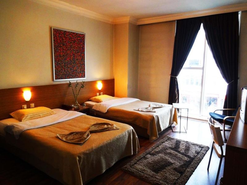 Hotel Photo 1