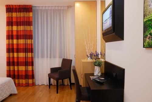 Hotel Photo 8