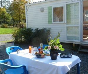 Cozy mobil home with an oven in the heart of Burgundy Saint-Honore-les-Bains France