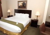Отзывы Holiday Inn Express and Suites Springfield Medical District, 2 звезды