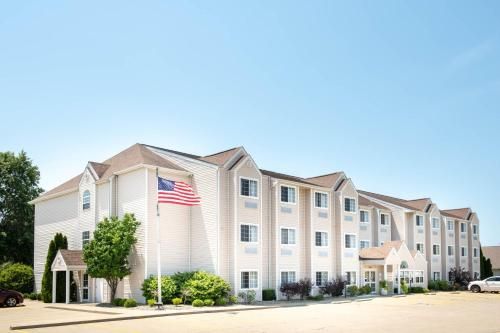 Photo of Microtel Inn & Suites by Wyndham Springfield