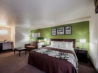 Фото отеля Sleep Inn and Suites Central / I-44