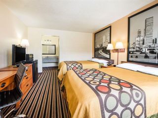 Фото отеля Super 8 by Wyndham Tulsa/Arpt/St Fairgrounds