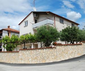Apartment Luti Pula Pula Croatia