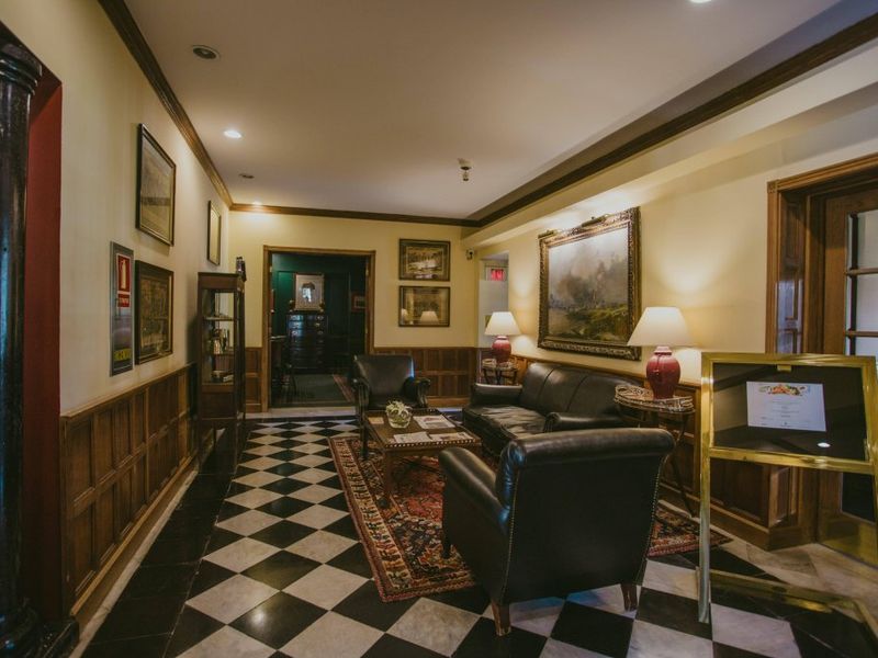 Hotel Photo 9