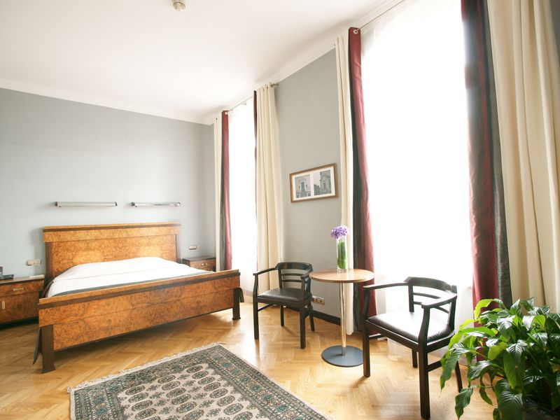 Hotel Photo 1