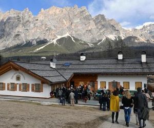 Jägerhaus Agriturismo Cortina dAmpezzo Italy