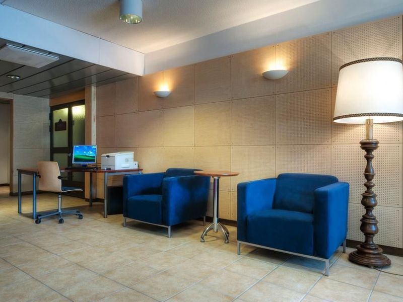 Hotel Photo 8