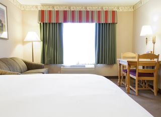 Hotel pic Country Inn & Suites by Radisson, Cedar Falls, IA