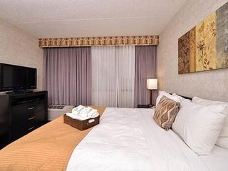 Hotel pic Ramada by Wyndham Cedar Rapids