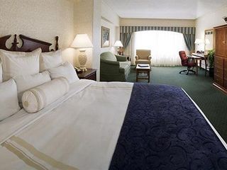 Фото отеля Cedar Rapids Marriott